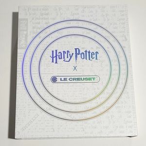 Harry Potter x Le Creuset Hogwarts Houses Potholder New in Box